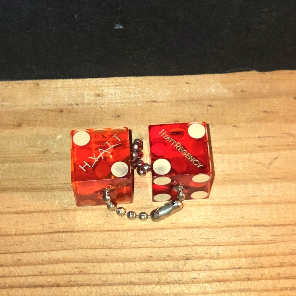 RARE VINTAGE HOTEL MATCH HYATT & HYATT REGENCY RED CASINO DICE PAIR